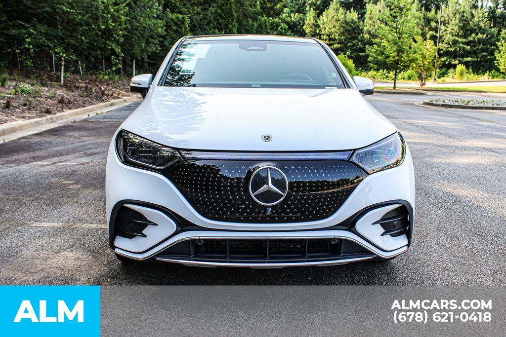 Used 2023 Mercedes-Benz EQE 350+ 4MATIC SUV w/ AMG Line Exterior Package image 9