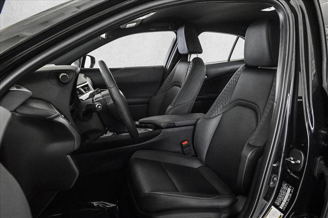 Used 2022 Lexus UX 200 UX 200 image 17