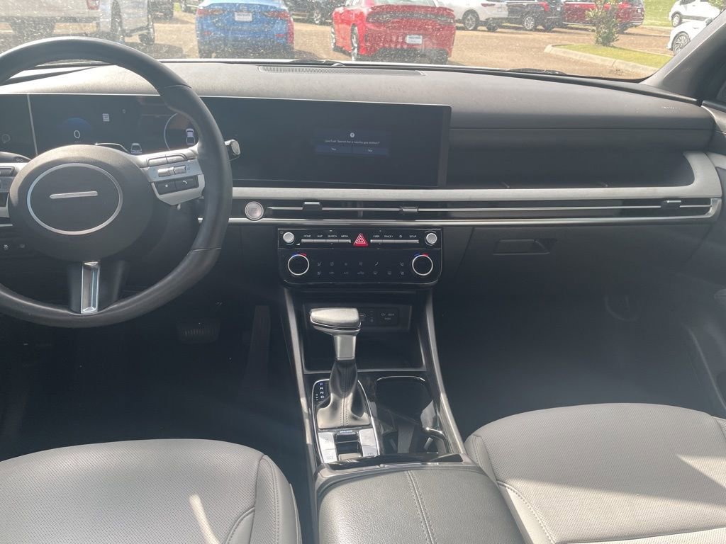 Certified 2025 Hyundai Santa Cruz Limited image 16