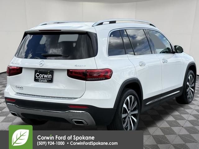 Used 2022 Mercedes-Benz GLB 250 4MATIC image 15