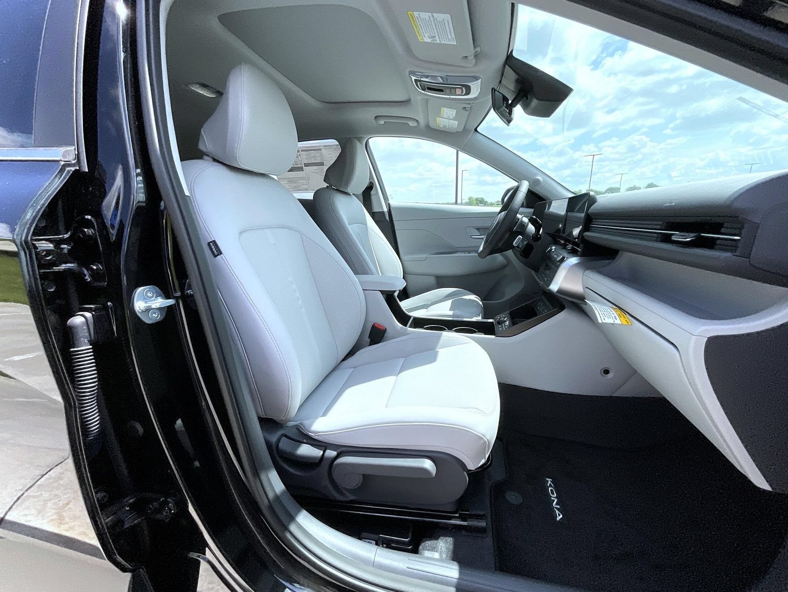 New 2026 Hyundai Kona Limited AWD/4WD image 16