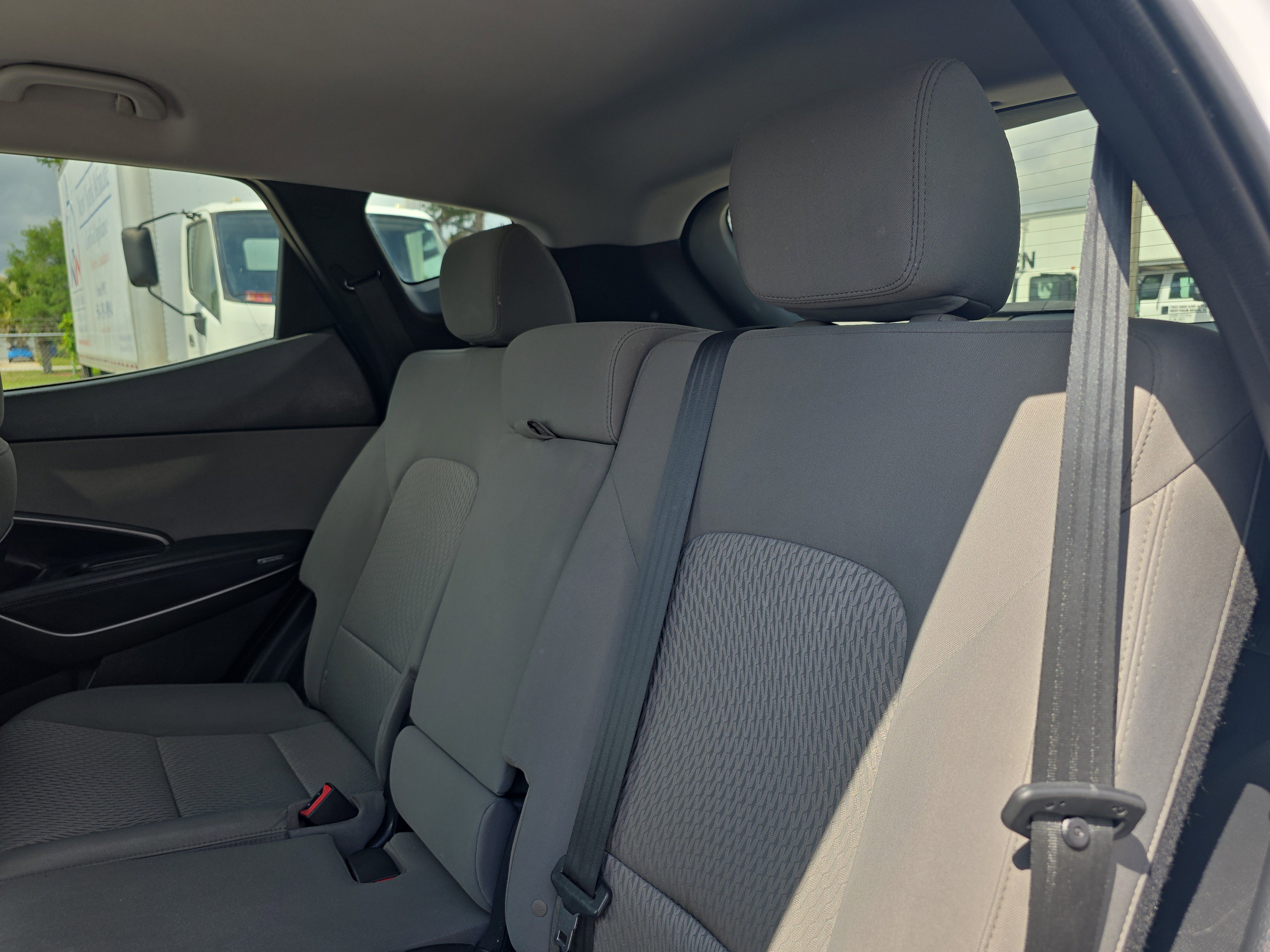 Used 2018 Hyundai Santa Fe Sport FWD image 15