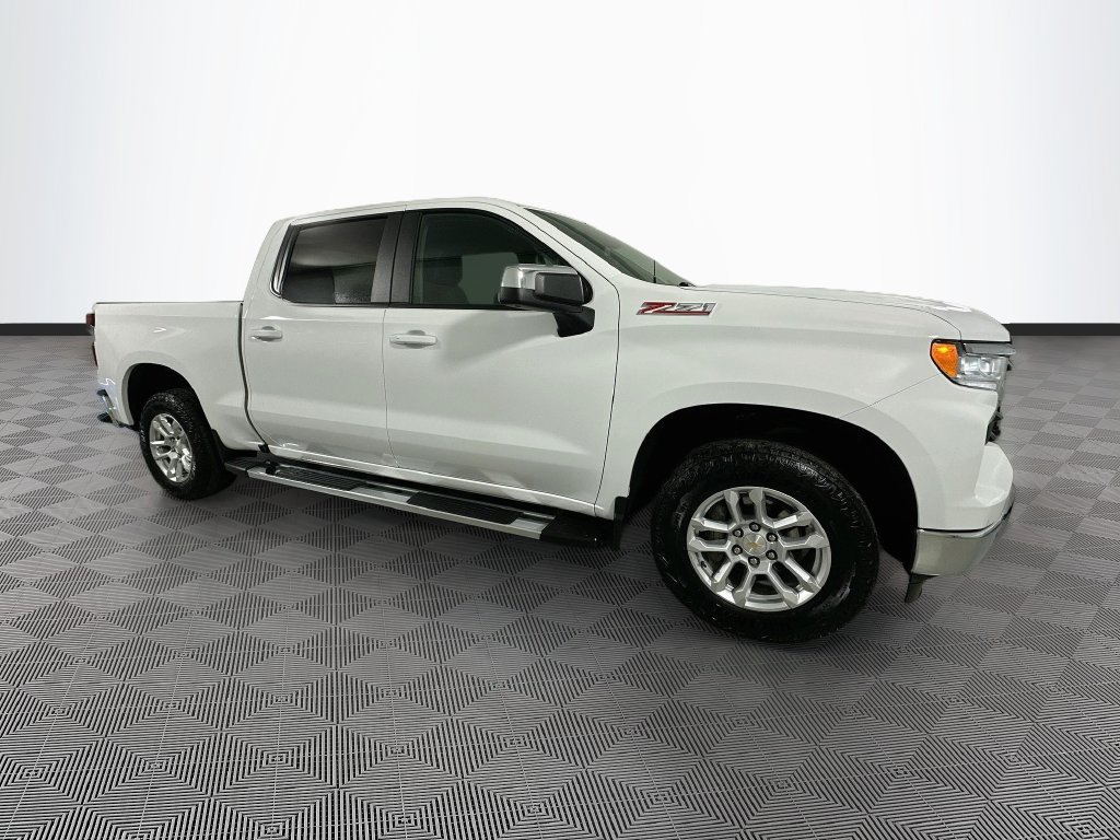 Used 2026 Chevrolet Silverado 1500 LT AWD/4WD image 11