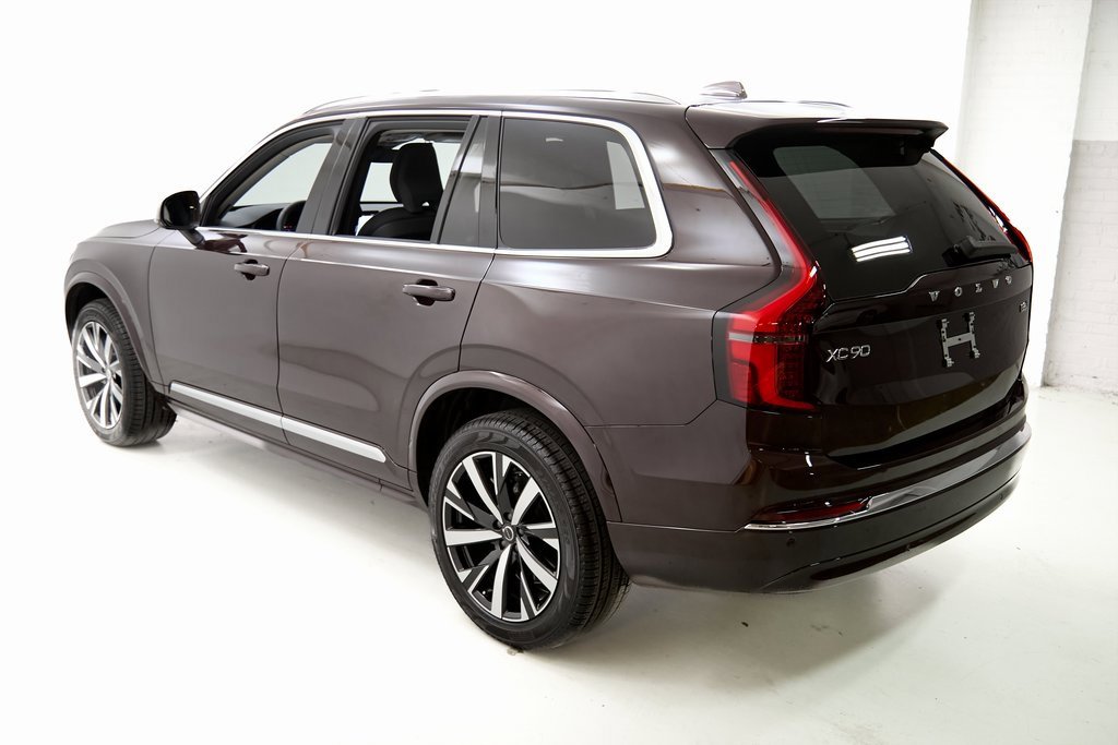 Used 2025 Volvo XC90 B6 Core w/ Protection Package image 7