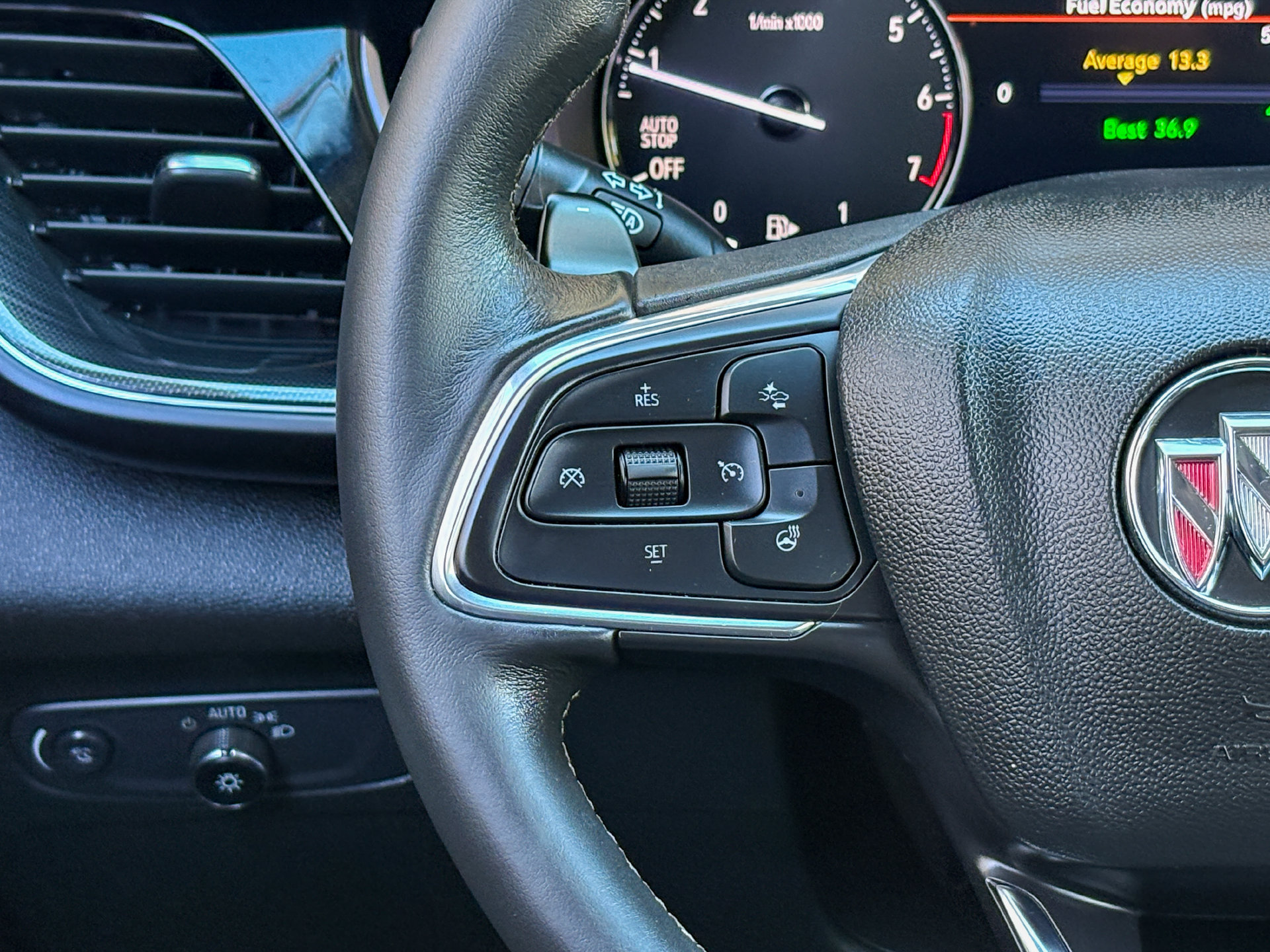 Used 2023 Buick Envision Essence FWD image 14
