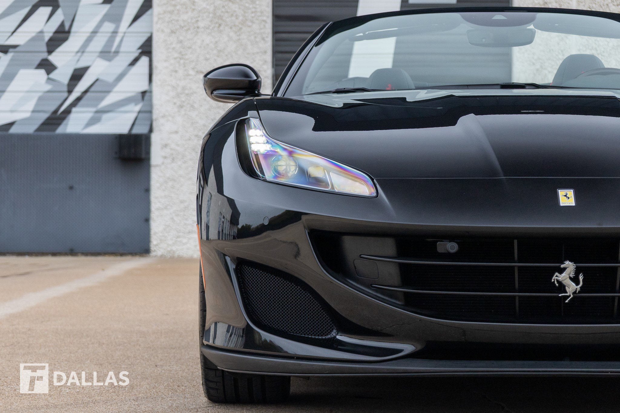 Used 2020 Ferrari Portofino image 4