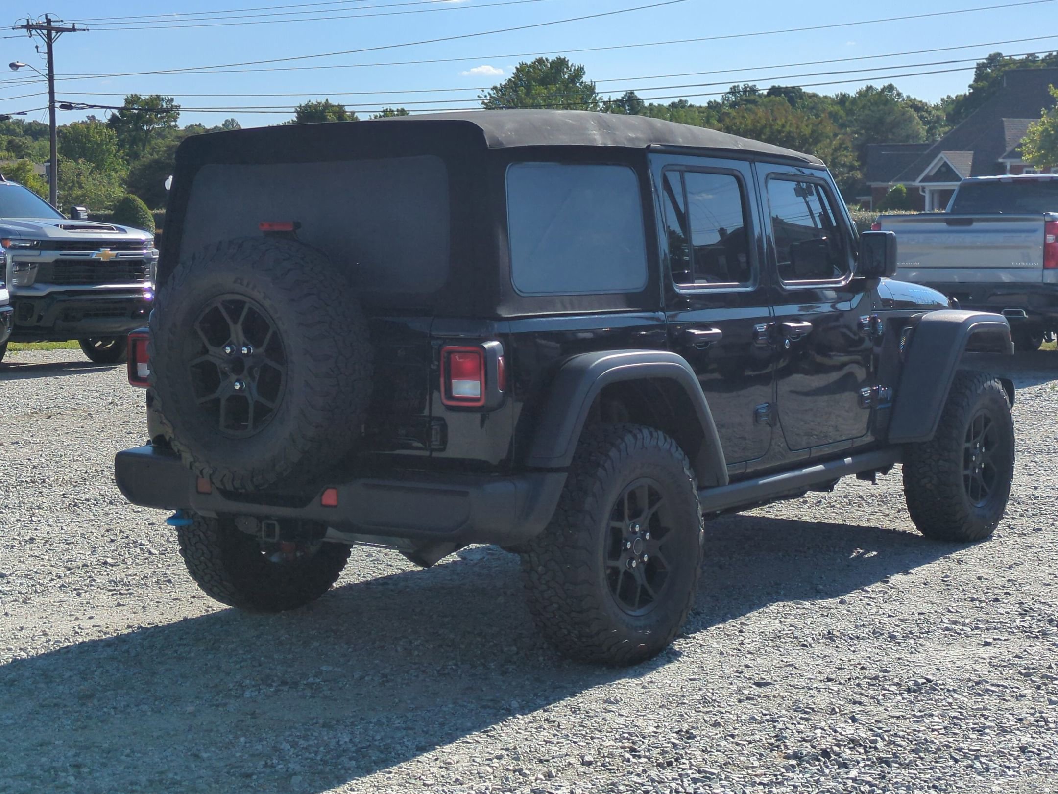 Used 2024 Jeep Wrangler Unlimited AWD/4WD image 10