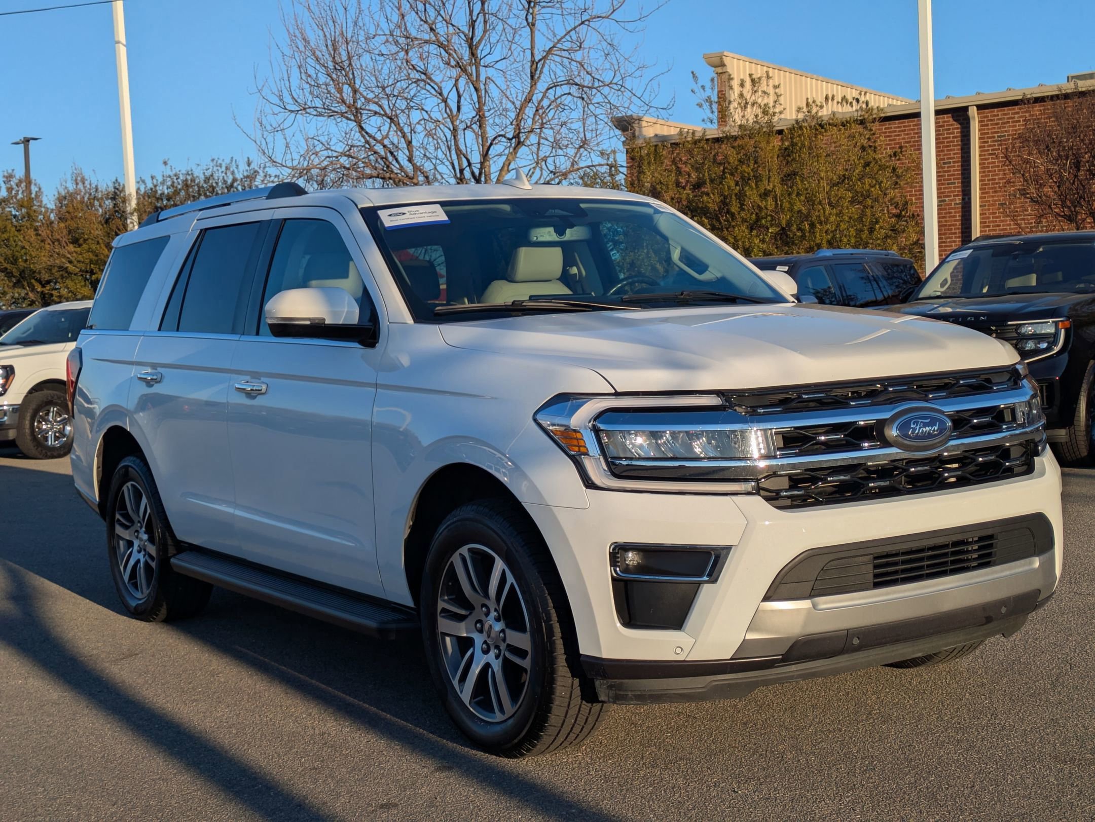 Certified 2024 Ford Expedition Limited image 1