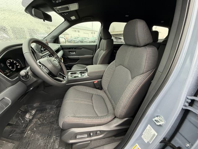 New 2025 Honda Pilot Sport image 15