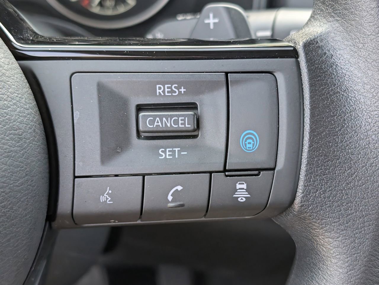 Certified 2023 Nissan Rogue SV image 23