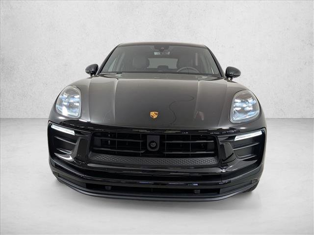 New 2026 Porsche Macan AWD/4WD image 6