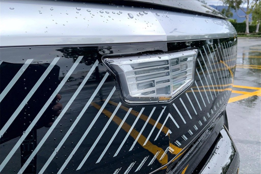 New 2026 Cadillac Optiq Luxury 1 image 34