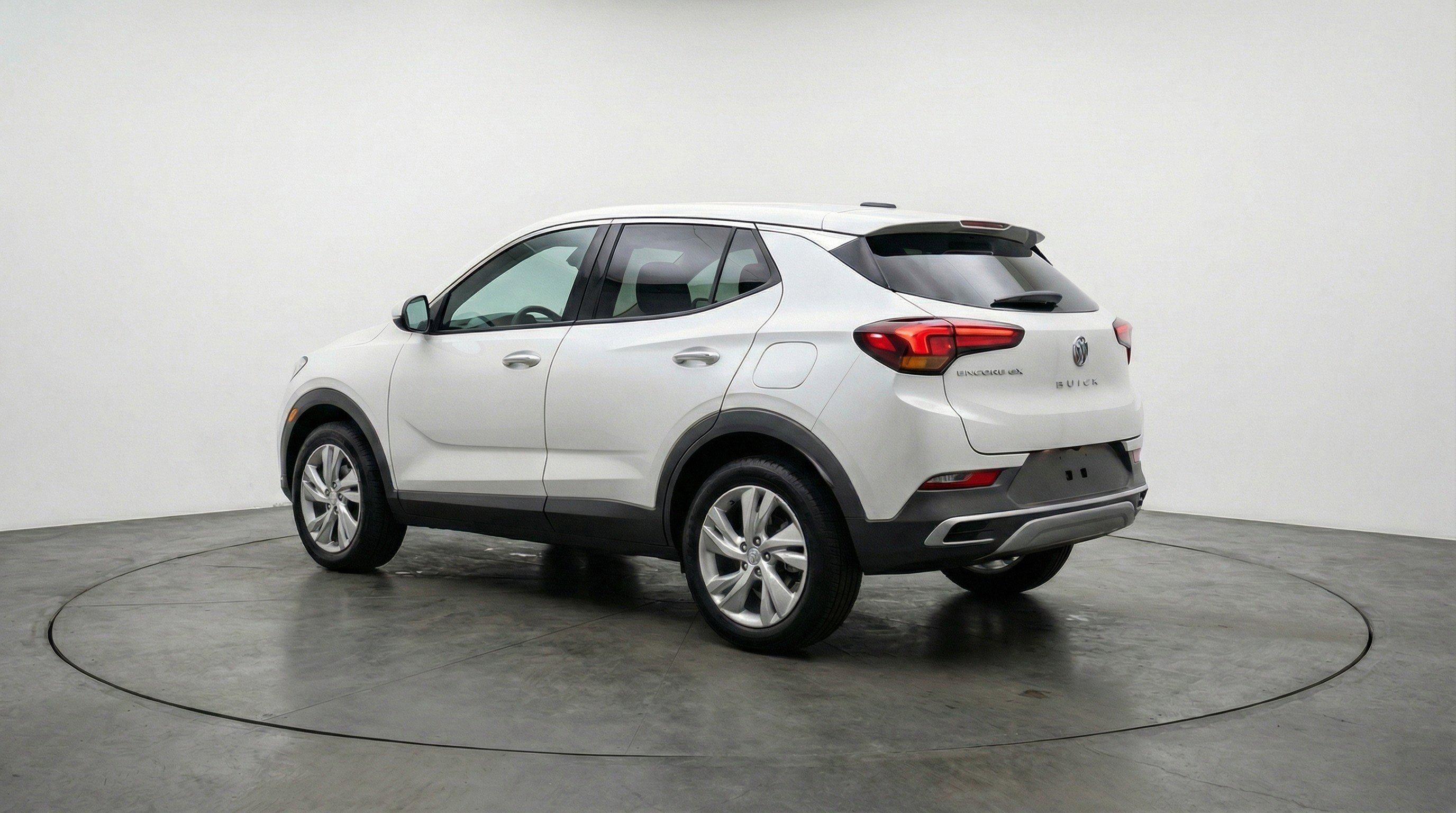 Used 2025 Buick Encore GX Preferred AWD/4WD image 6