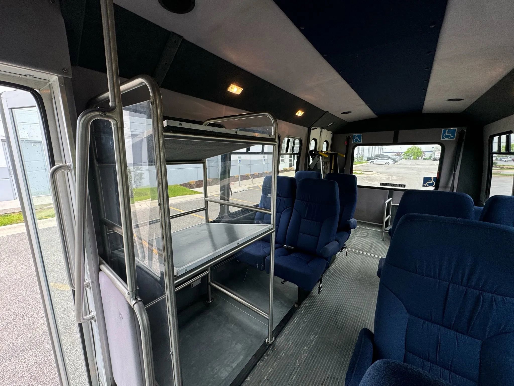 Used 2011 Ford E-450 and Econoline 450 Super Duty w/ Shuttle Bus Prep Pkg image 13