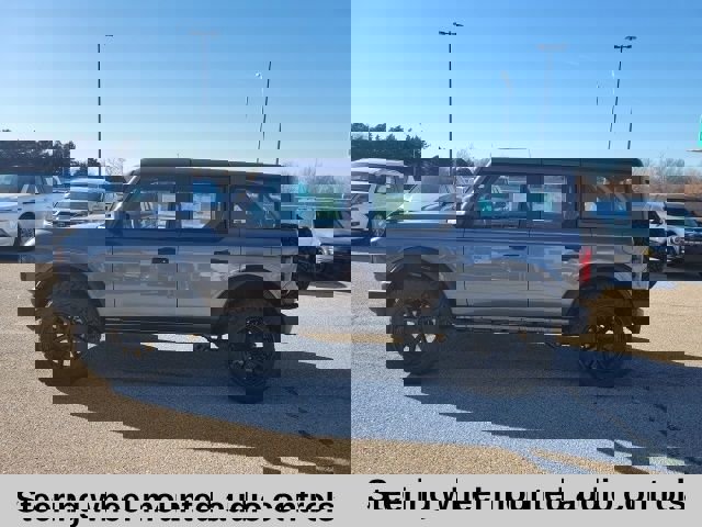 New 2025 Ford Bronco 4-Door image 3