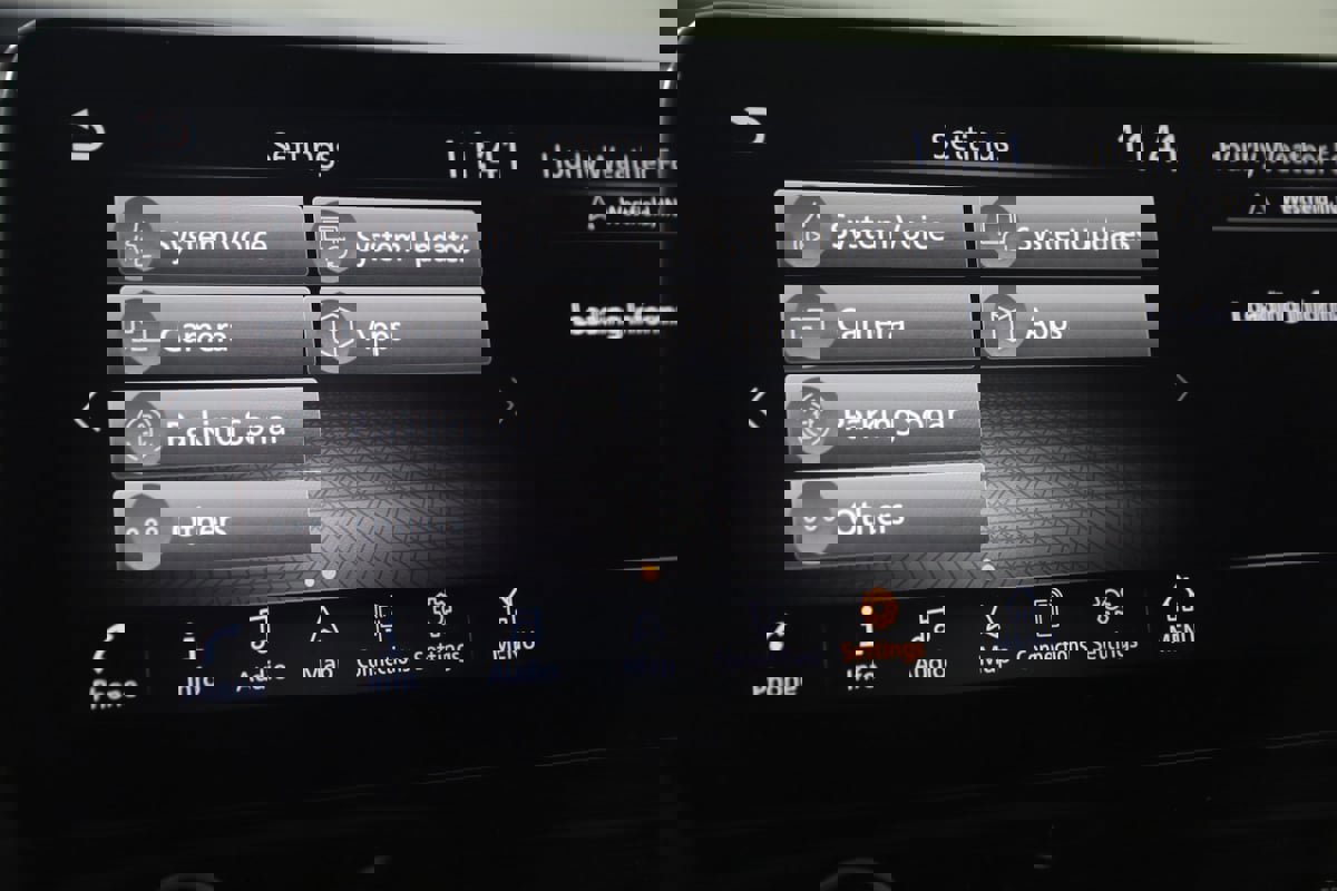 Used 2024 Nissan Armada Platinum w/ Captain's Chairs Package image 41