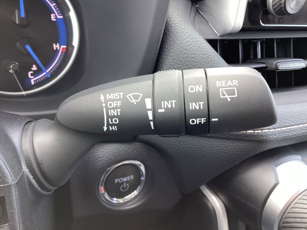 Used 2025 Toyota RAV4 XLE image 24