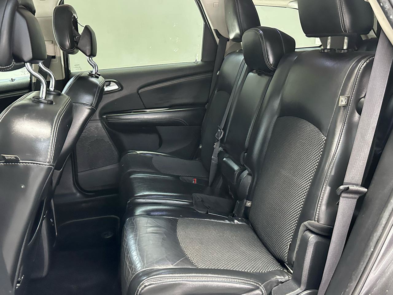 Used 2015 Dodge Journey Crossroad w/ Flexible Seating Group FWD image 11