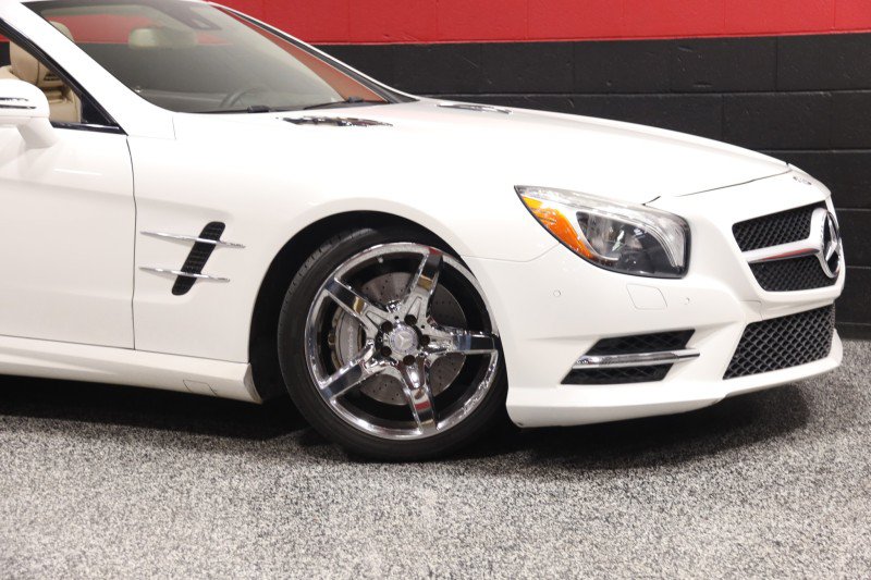 Used 2015 Mercedes-Benz SL 400 image 3