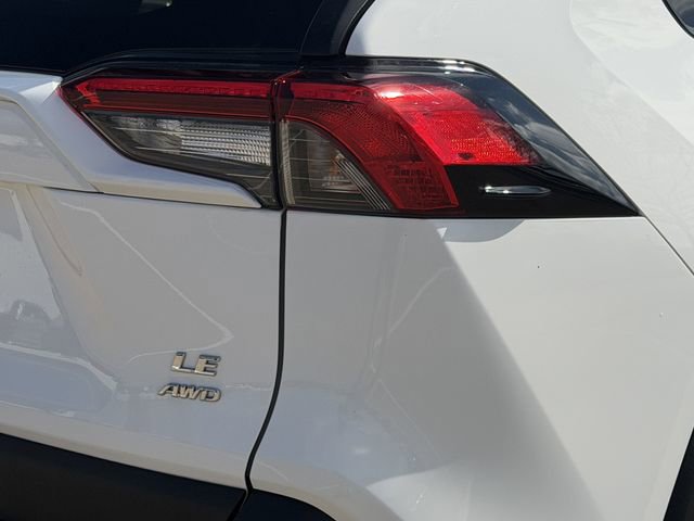 Used 2025 Toyota RAV4 LE image 7