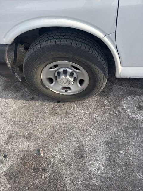 Used 2019 Chevrolet Express 2500 Work Van w/ Driver Convenience Package image 12