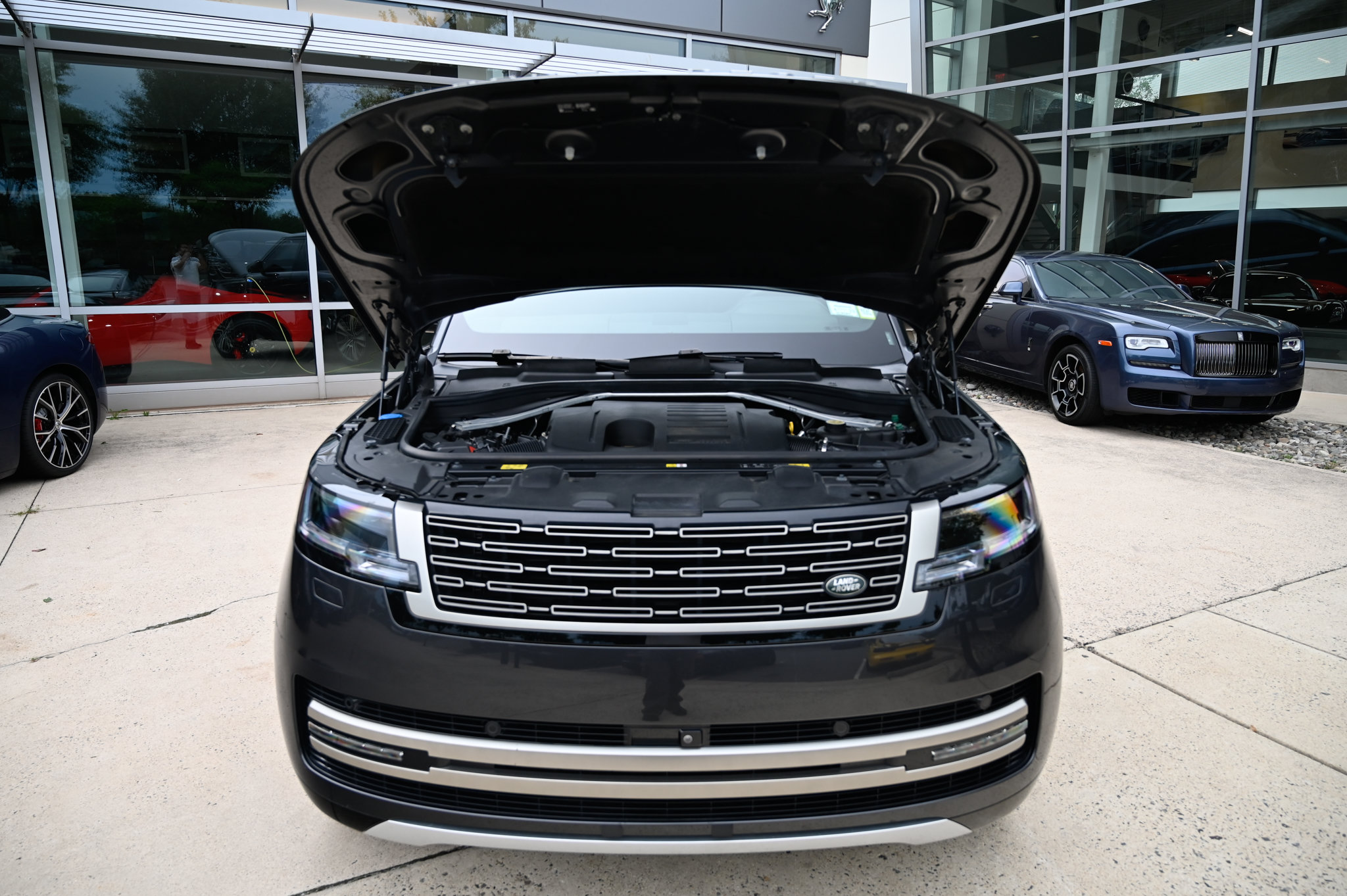 Used 2024 Land Rover Range Rover Long Wheelbase SE AWD/4WD image 65