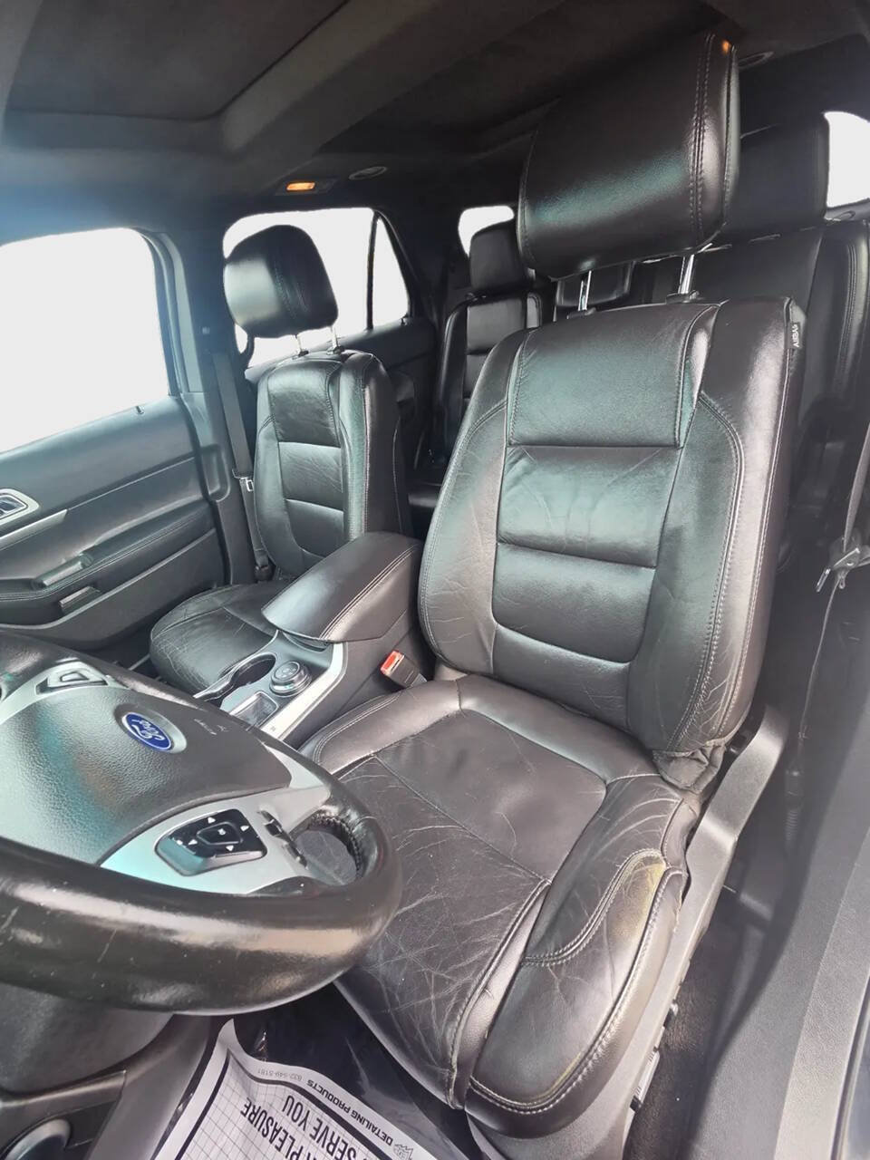 Used 2015 Ford Explorer XLT w/ Equipment Group 202B AWD/4WD image 11