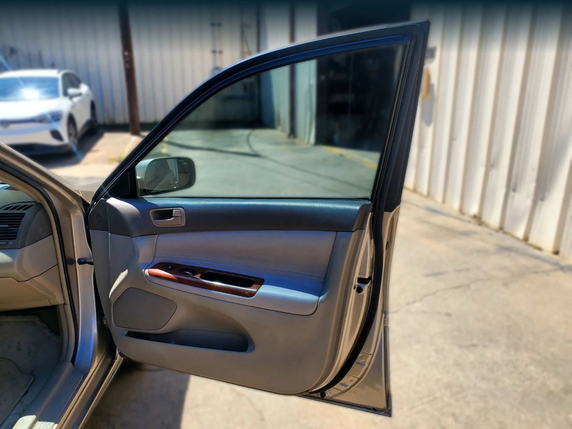 Used 2003 Toyota Camry XLE FWD image 28