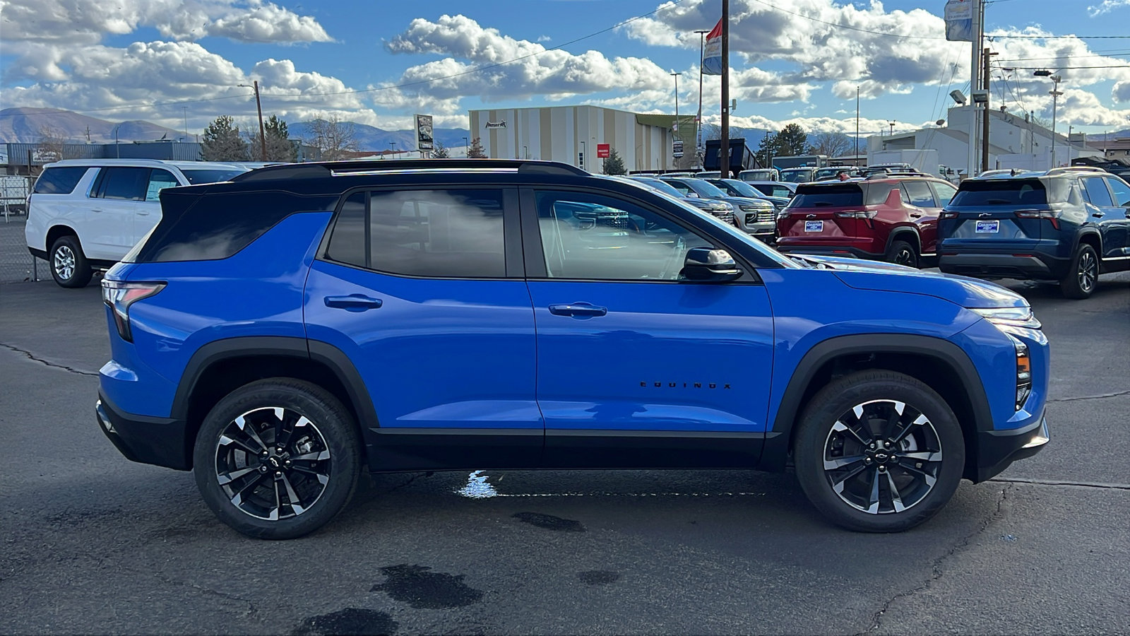 New 2026 Chevrolet Equinox RS w/ Convenience Package III AWD/4WD image 4