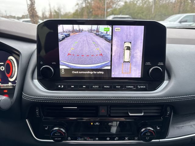 Used 2023 Nissan Rogue Platinum w/ Platinum Premium Package image 30