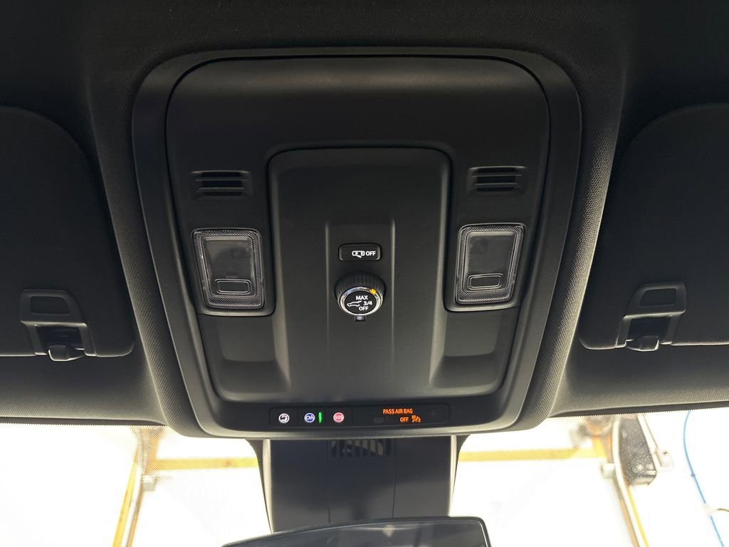 Used 2025 Chevrolet Tahoe LT AWD/4WD image 41