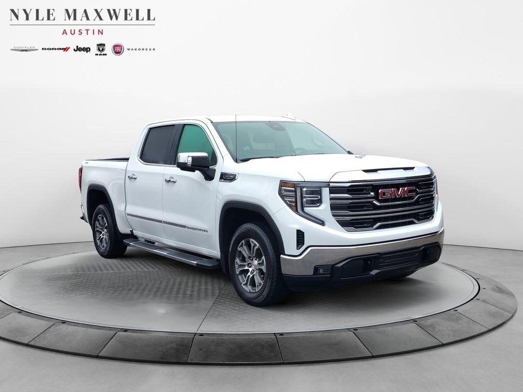 Used 2024 GMC Sierra 1500 SLT image 2
