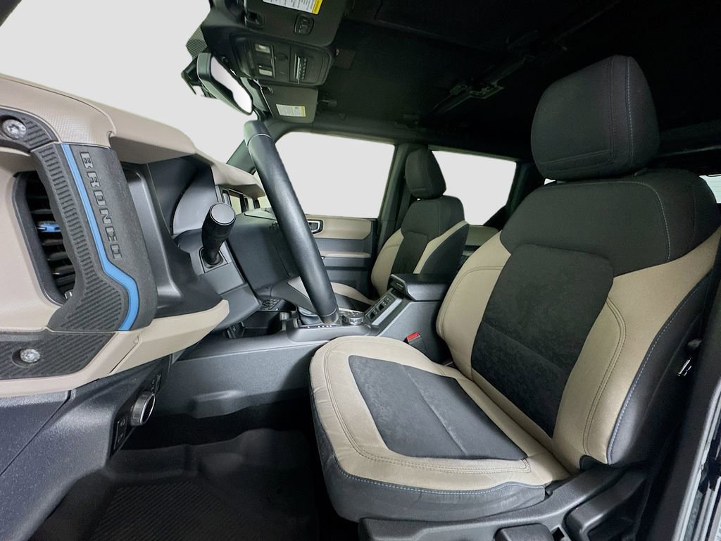 Used 2023 Ford Bronco Wildtrak image 9