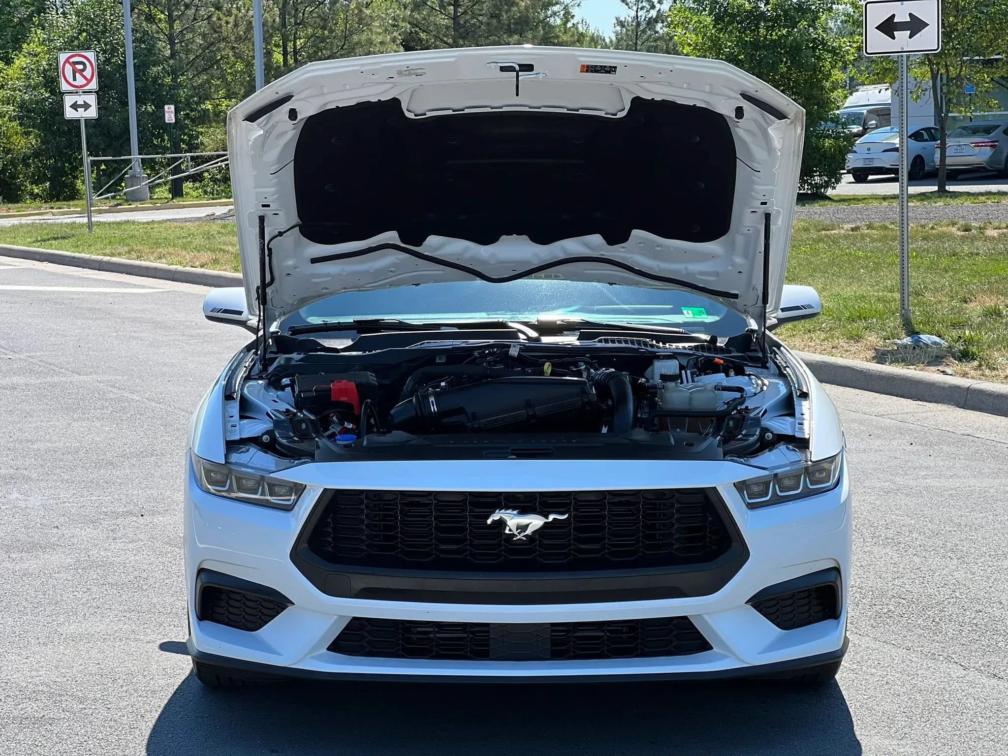 Used 2024 Ford Mustang Coupe RWD image 40