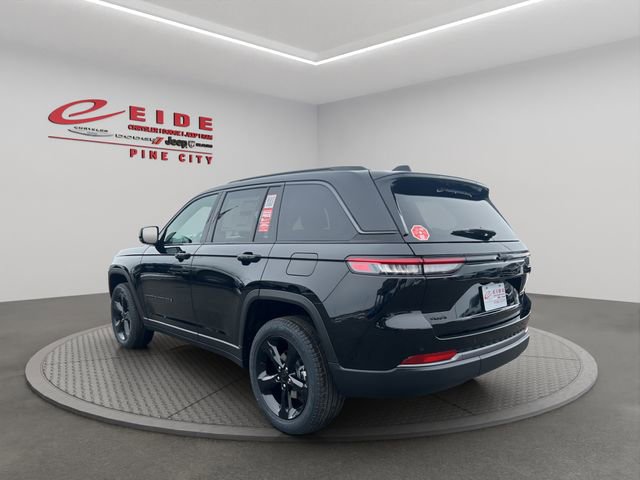 New 2026 Jeep Grand Cherokee Limited w/ Limited Altitude Package AWD/4WD image 3