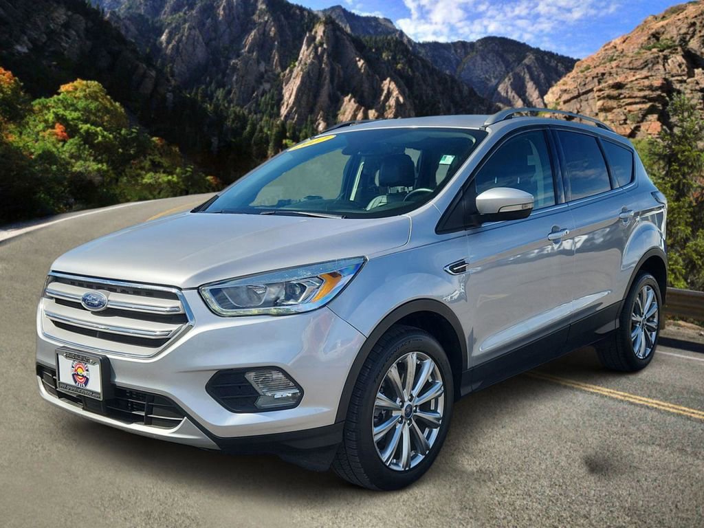 Used 2017 Ford Escape Titanium image 5