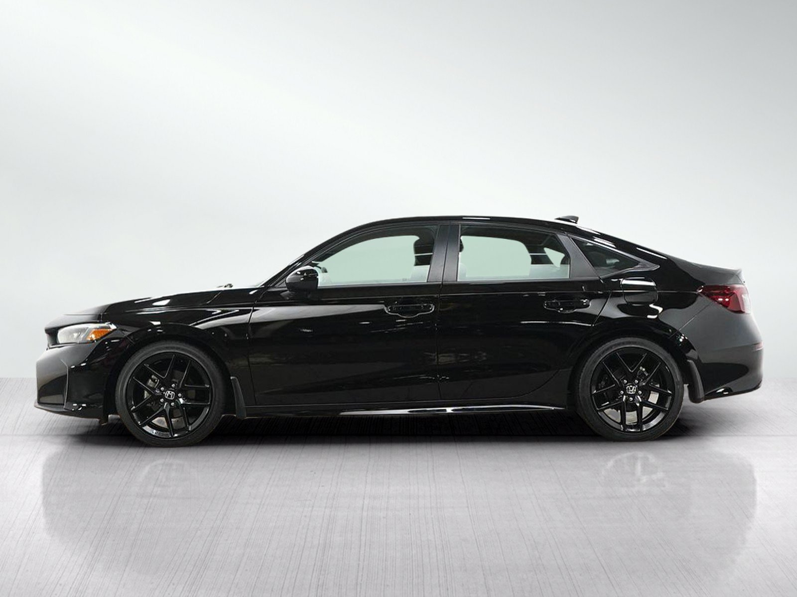 Used 2025 Honda Civic Sport image 2