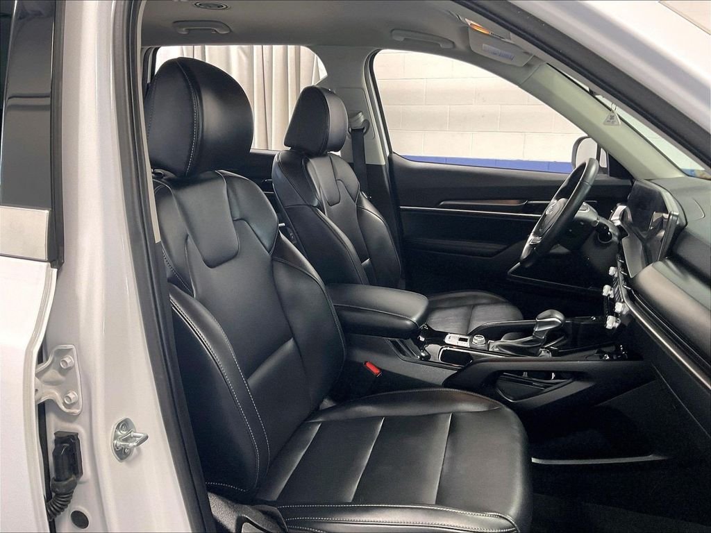 Used 2024 Kia Telluride S AWD/4WD image 11
