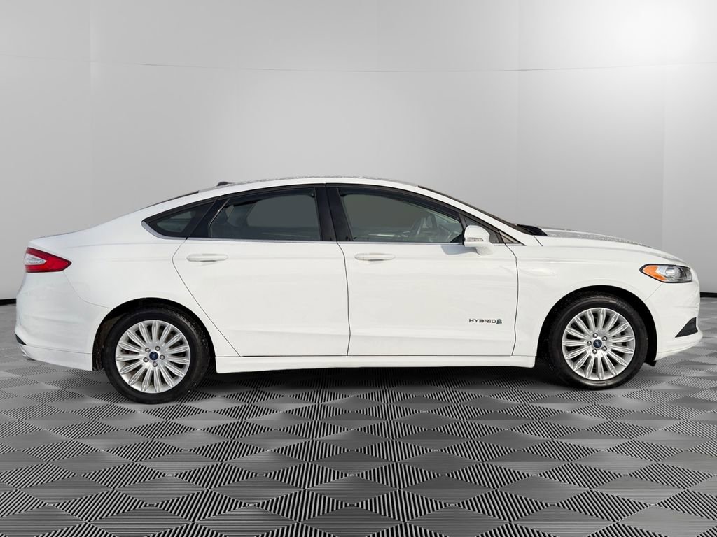 Used 2016 Ford Fusion SE image 8