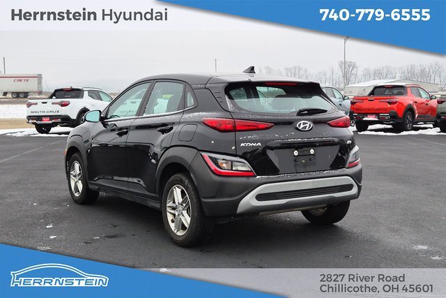 Used 2023 Hyundai Kona SE w/ Cargo Package image 5