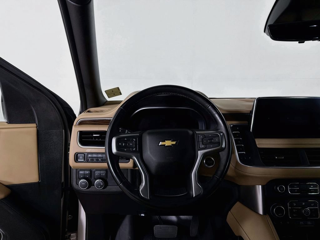 Used 2023 Chevrolet Tahoe Premier AWD/4WD image 20