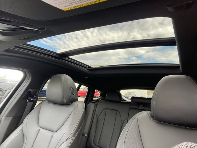 Certified 2023 BMW X4 xDrive30i w/ Premium Package AWD/4WD image 23