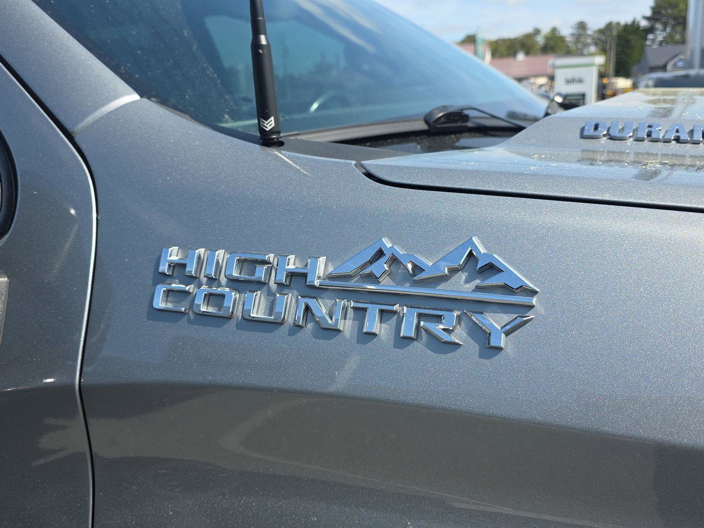 Used 2024 Chevrolet Silverado 1500 High Country w/ Technology Package AWD/4WD image 17