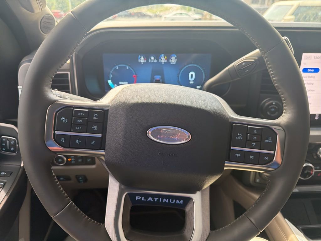 Used 2025 Ford F250 Platinum w/ Platinum Plus Package AWD/4WD image 27