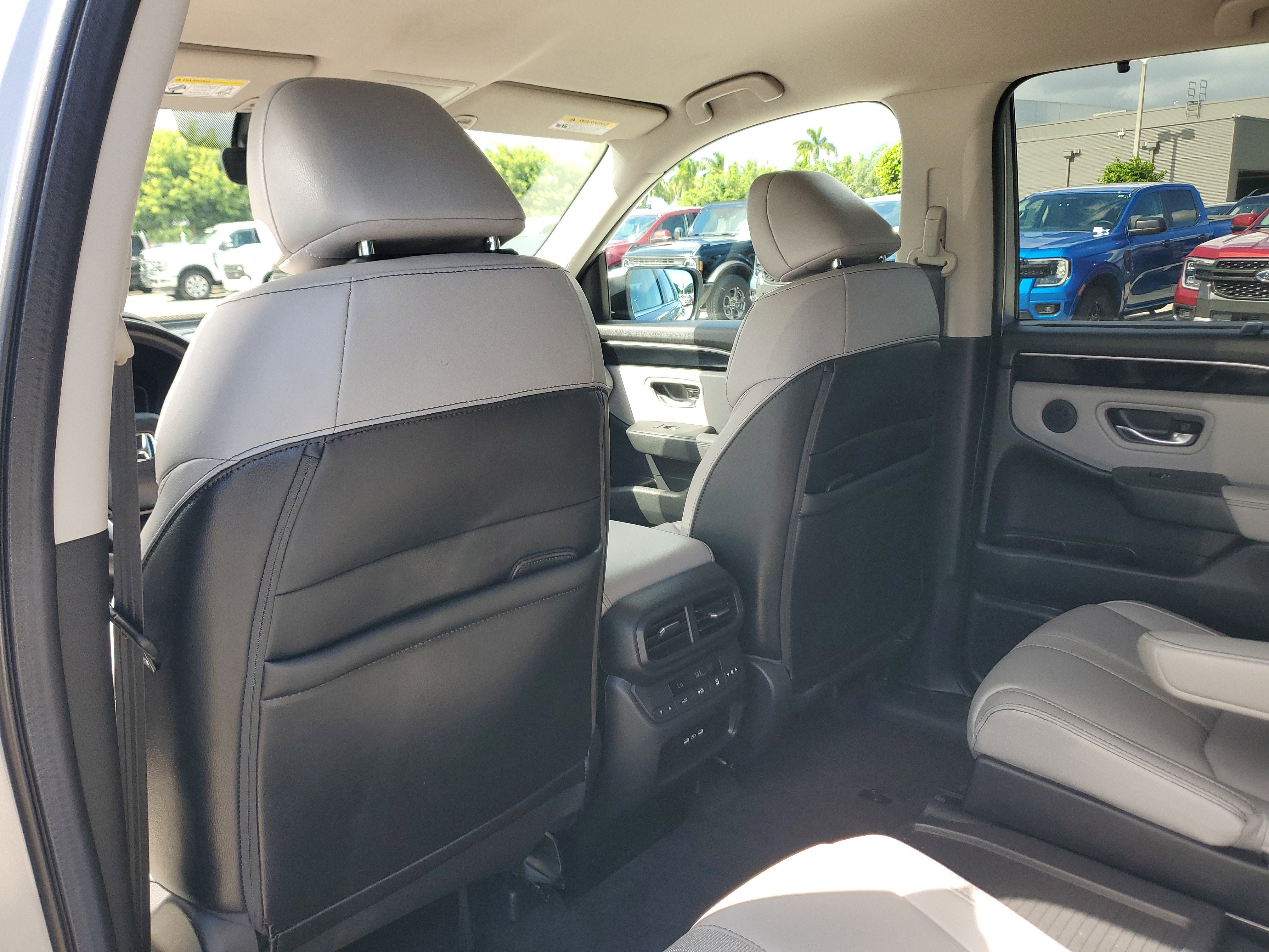 Used 2024 Honda Pilot EX-L image 13