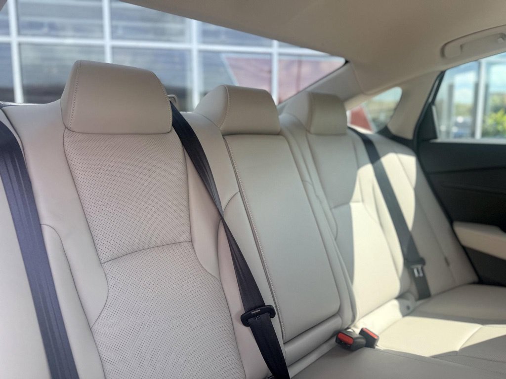 Used 2025 Honda Accord Touring image 18