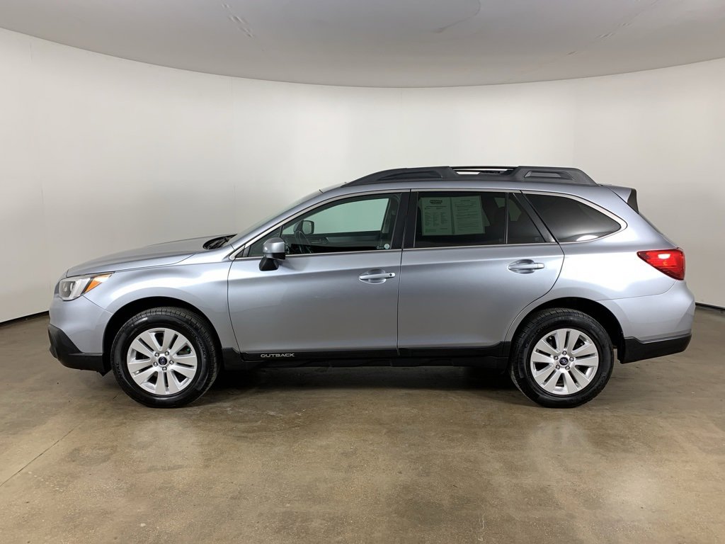 Used 2016 Subaru Outback 2.5i Premium image 17
