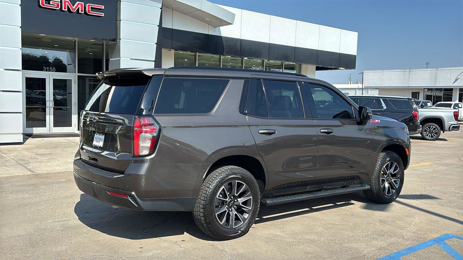 Used 2021 Chevrolet Tahoe Z71 w/ Luxury Package image 7