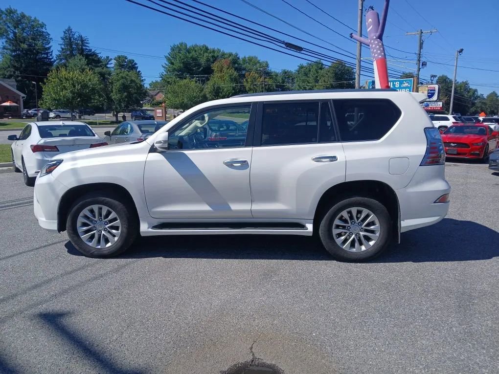 Used 2022 Lexus GX 460 image 5