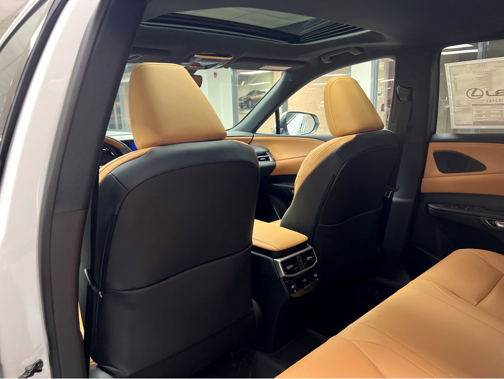 New 2026 Lexus RX 350h AWD/4WD image 19